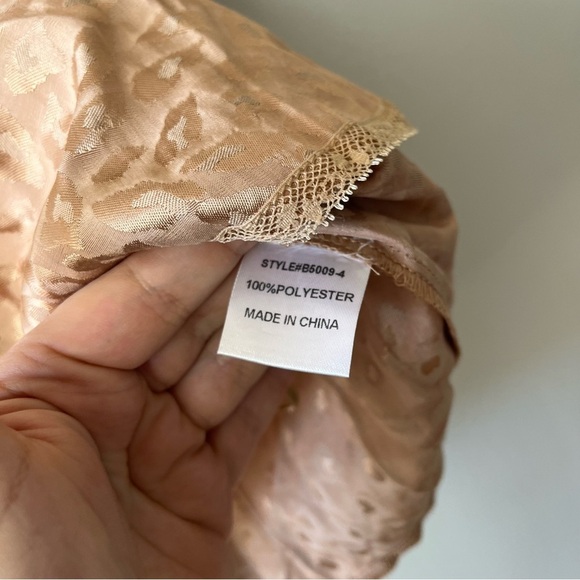 Jodifl Animal Print Lace Tank Top Medium - Picture 5 of 6